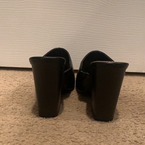 Mules - Picture 3 of 3